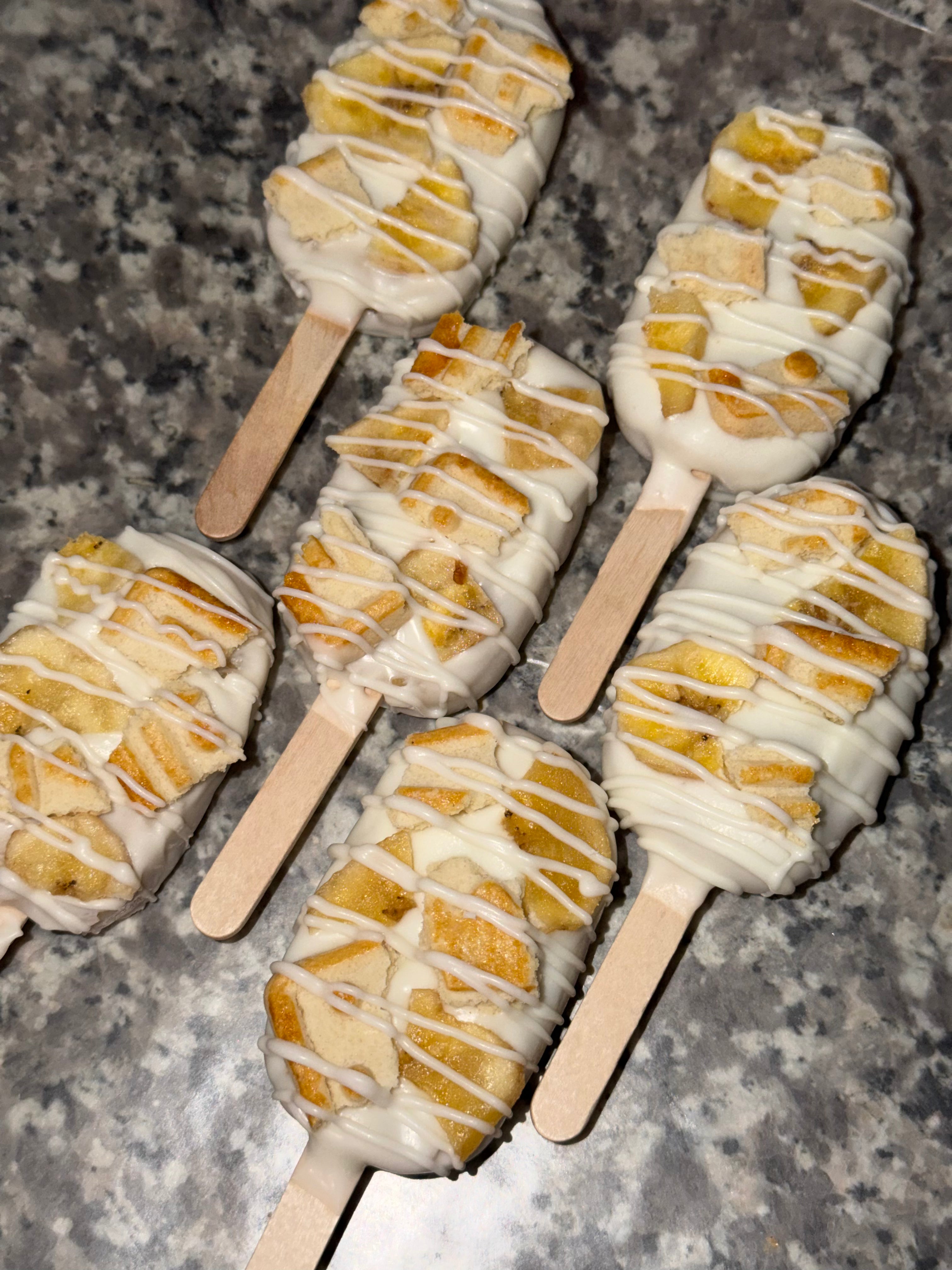 Banana Pudding Inspired Cakesicle